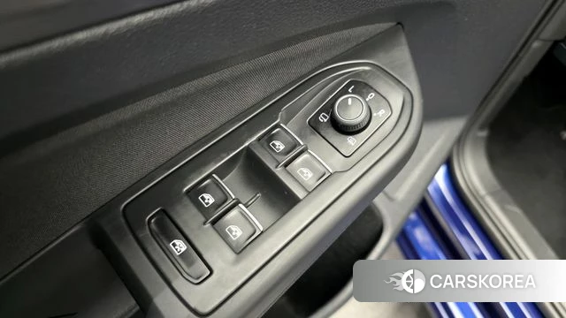 Volkswagen Golf 8th Generation 2022 Синий из Кореи, фото 5