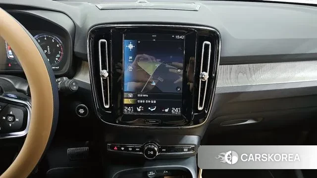 Volvo XC40 2020 Белый из Кореи, фото 5