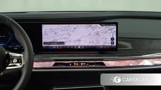 BMW i7 (G70) 2023 Серебристо-серый из Кореи, фото 5