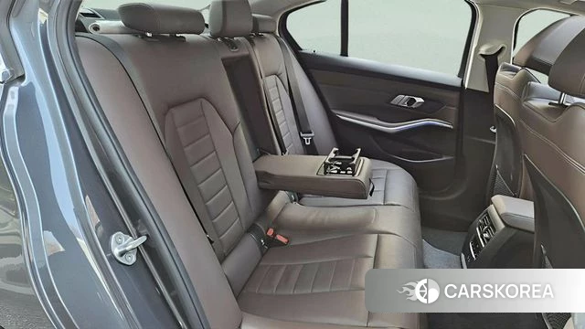 BMW 3 Series (G20) 2022 Серый из Кореи, фото 5