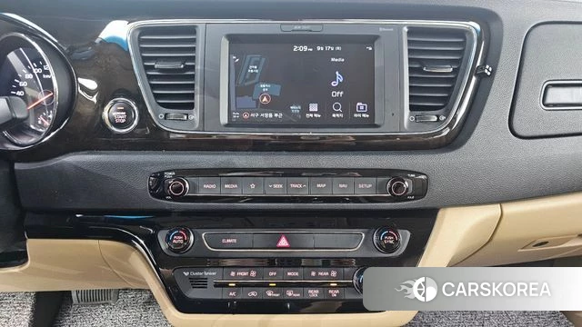 Kia The New Carnival 2018 Белый из Кореи, фото 5
