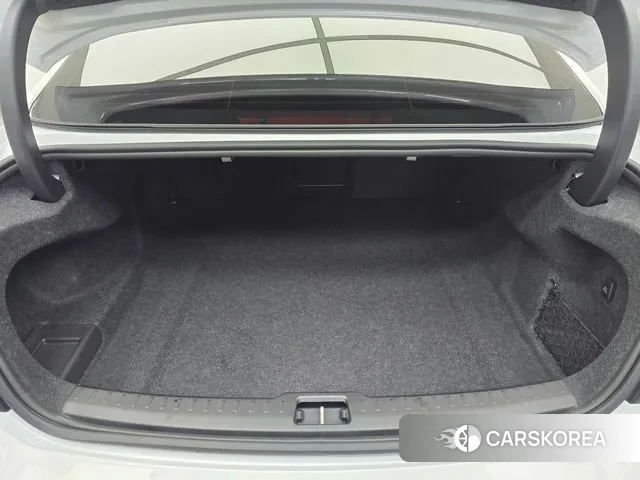 Volvo S60 3rd generation 2023 Белый из Кореи, фото 5