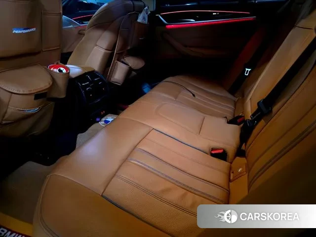 BMW 5 Series (G30) 2023 Черный из Кореи, фото 5