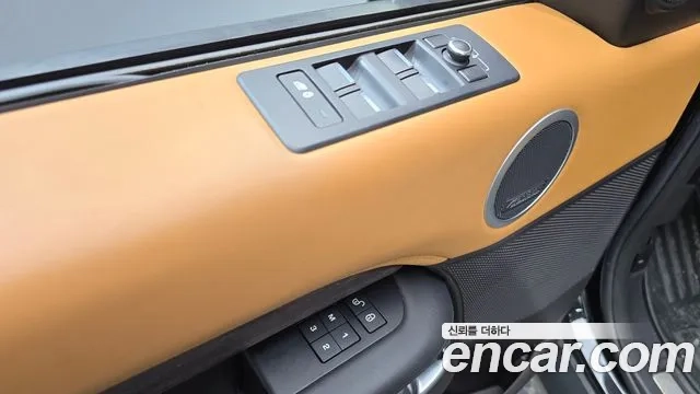 Land Rover Discovery 5 2018 Черный из Кореи, фото 5