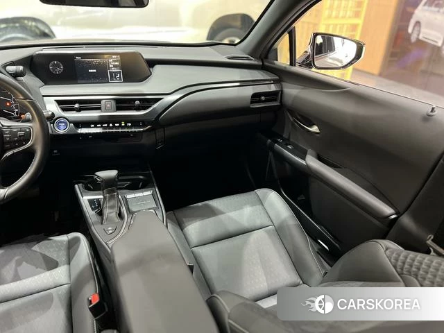 Lexus UX 2021 Серебристо-серый из Китая, фото 5