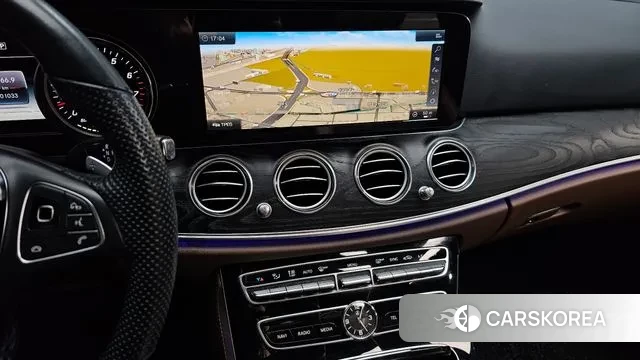 Mercedes-Benz E-Class W213 2018 Белый из Кореи, фото 5