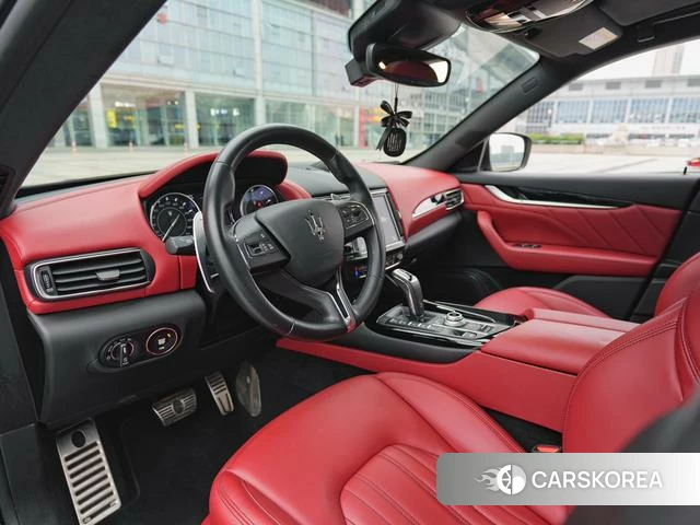 Maserati Levante 2021 Синий из Китая, фото 5