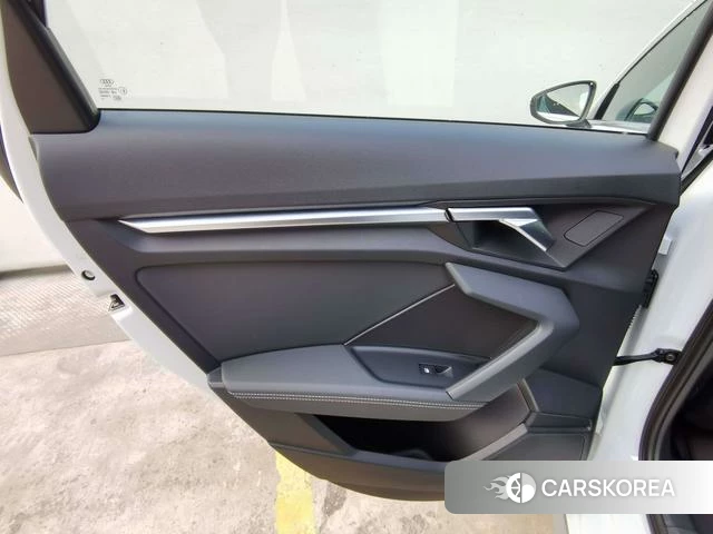 Audi A3 2023 Белый из Китая, фото 5