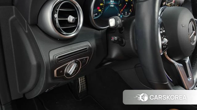 Mercedes-Benz GLC-Class X253 2023 Серебристо-серый из Кореи, фото 5