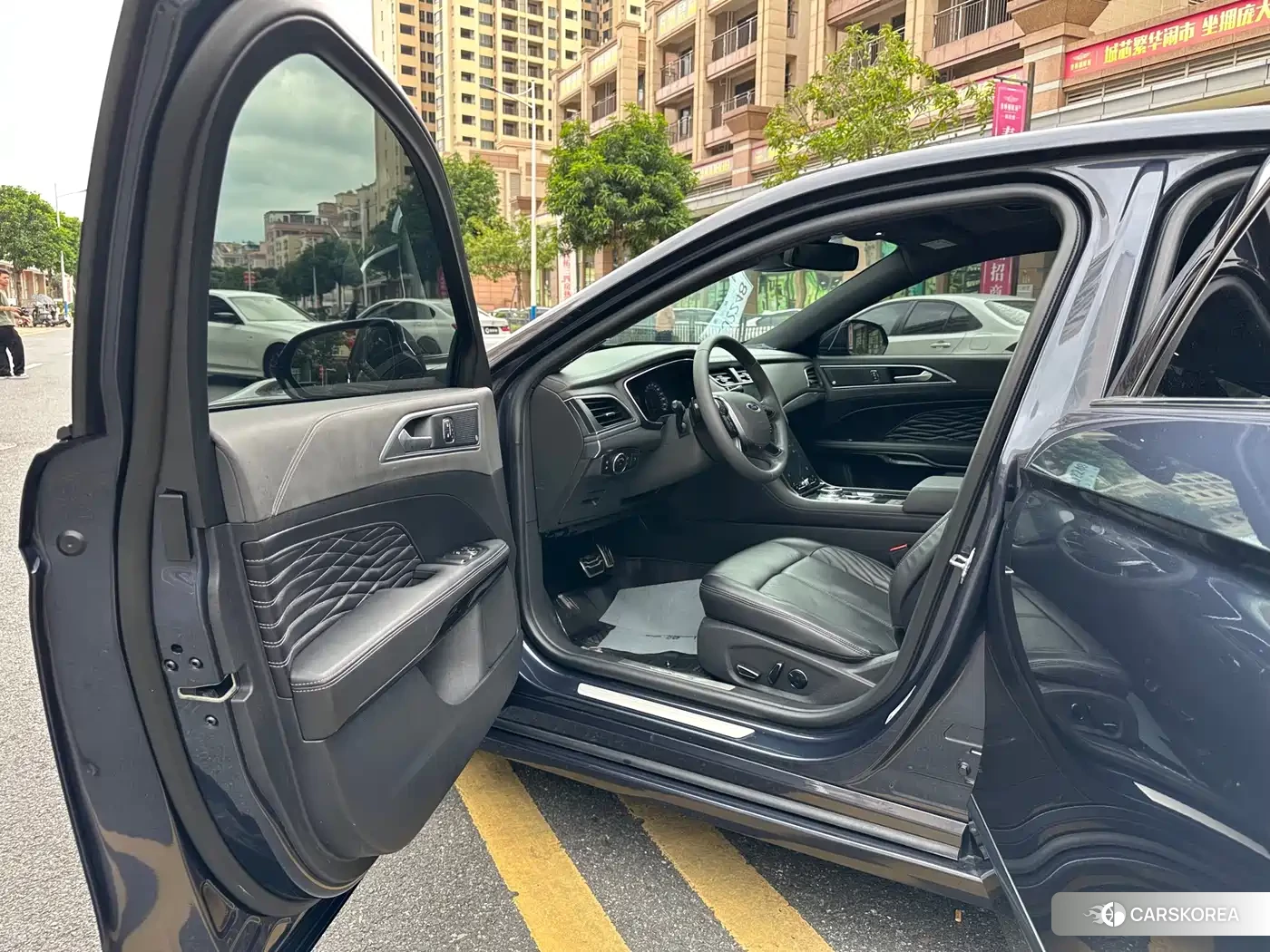 Ford Taurus 2021 Silver/gray из Китая, фото 5