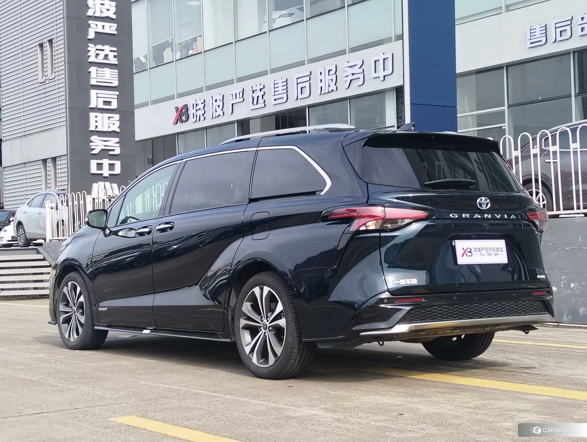 Toyota Grevia 2022 Синий из Китая, фото 5