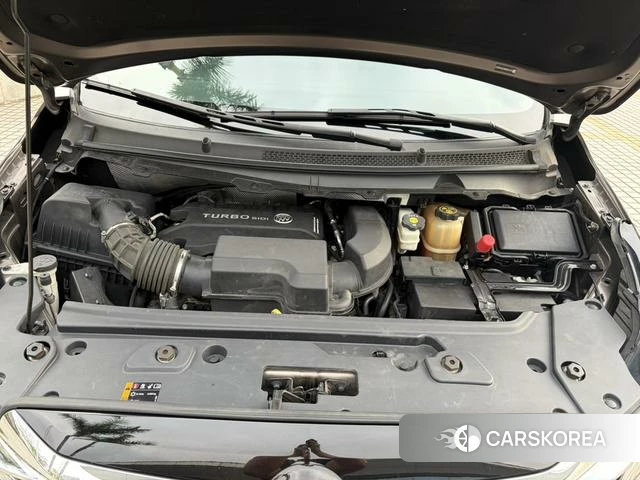 Buick GL8 2023 Коричневый из Китая, фото 5