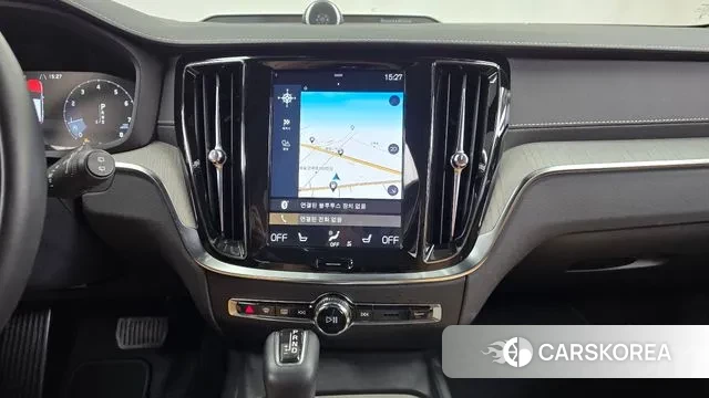 Volvo V60 Cross-Country 2nd Generation 2019 Белый из Кореи, фото 5