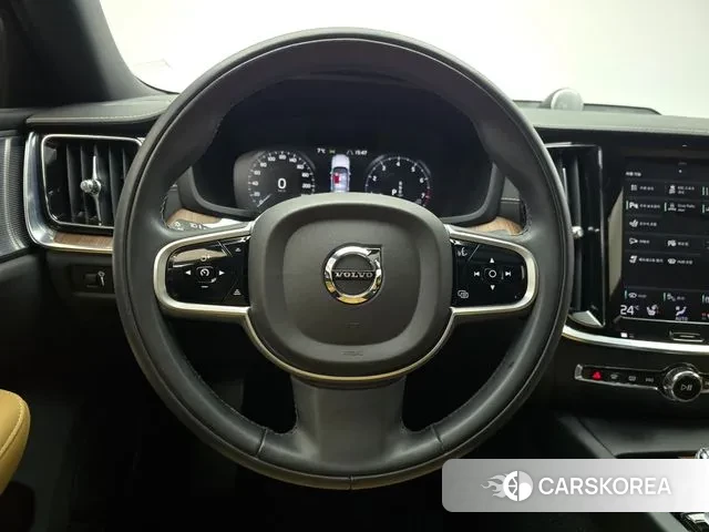 Volvo S60 3rd generation 2021 Серый из Кореи, фото 5