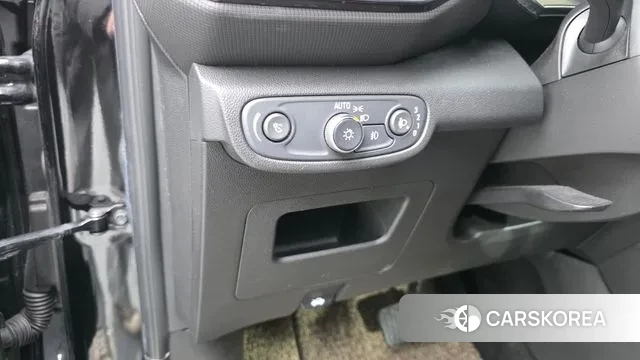 Chevrolet (GM Daewoo) Trailblazer 2022 Черный из Кореи, фото 5