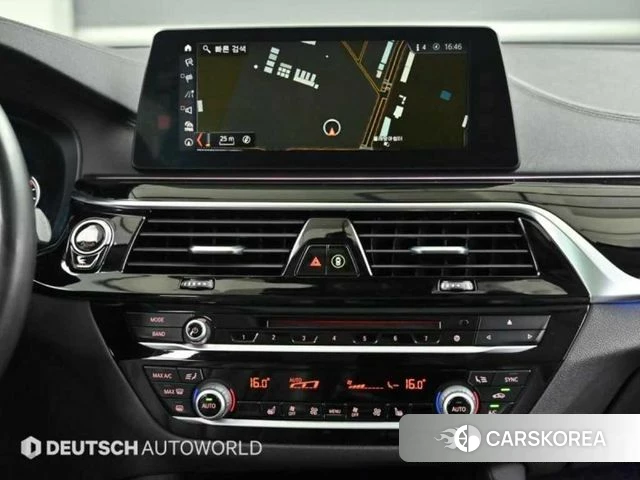 BMW 5 Series (G30) 2018 Белый из Кореи, фото 5