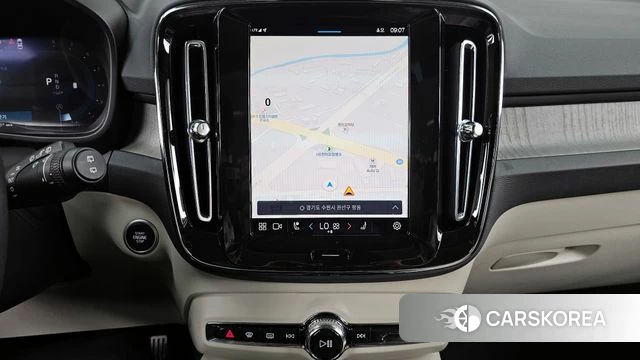 Volvo XC40 2024 Черный из Кореи, фото 5