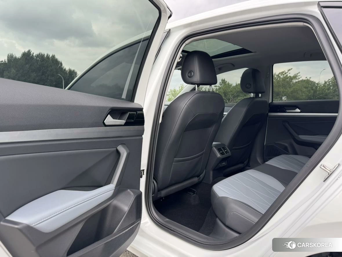 Volkswagen Lavida 2022 Белый из Китая, фото 5