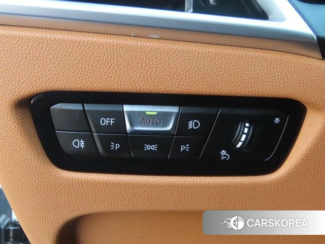 BMW 3 Series (G20) 2025 Белый из Кореи, фото 5