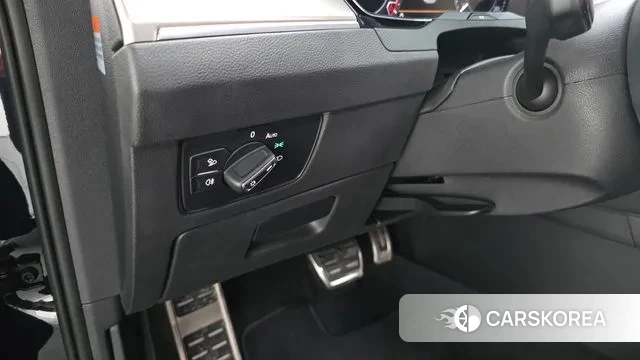 Volkswagen Arteon 2019 Черный из Кореи, фото 5