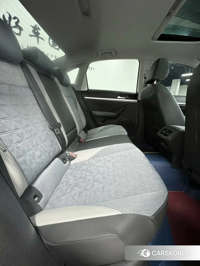 Volkswagen Lavida 2022 Белый из Китая, фото 5