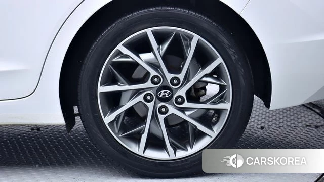 Hyundai The New Avante AD 2019 Белый из Кореи, фото 5