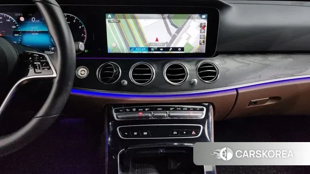 Mercedes-Benz E-Class W213 2023 Белый из Кореи, фото 5