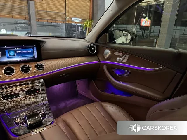 Mercedes-Benz E-Class W213 2019 Белый из Кореи, фото 5