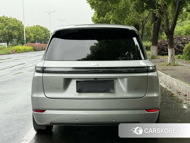 Ideal car Ideal L9 2023 Серебристо-серый из Китая, фото 5