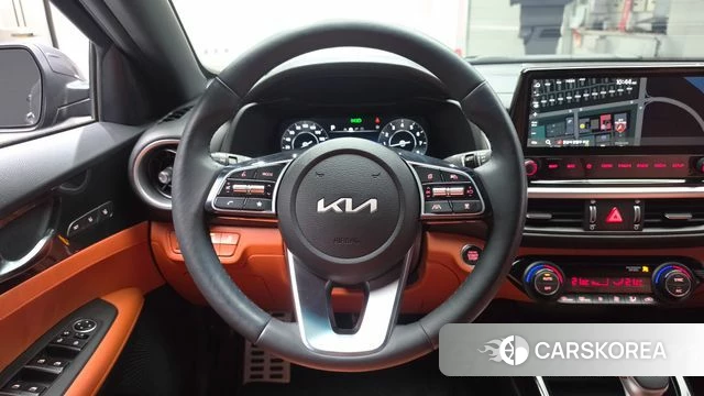 Kia The New K3 2nd generation 2023 Серый из Кореи, фото 5
