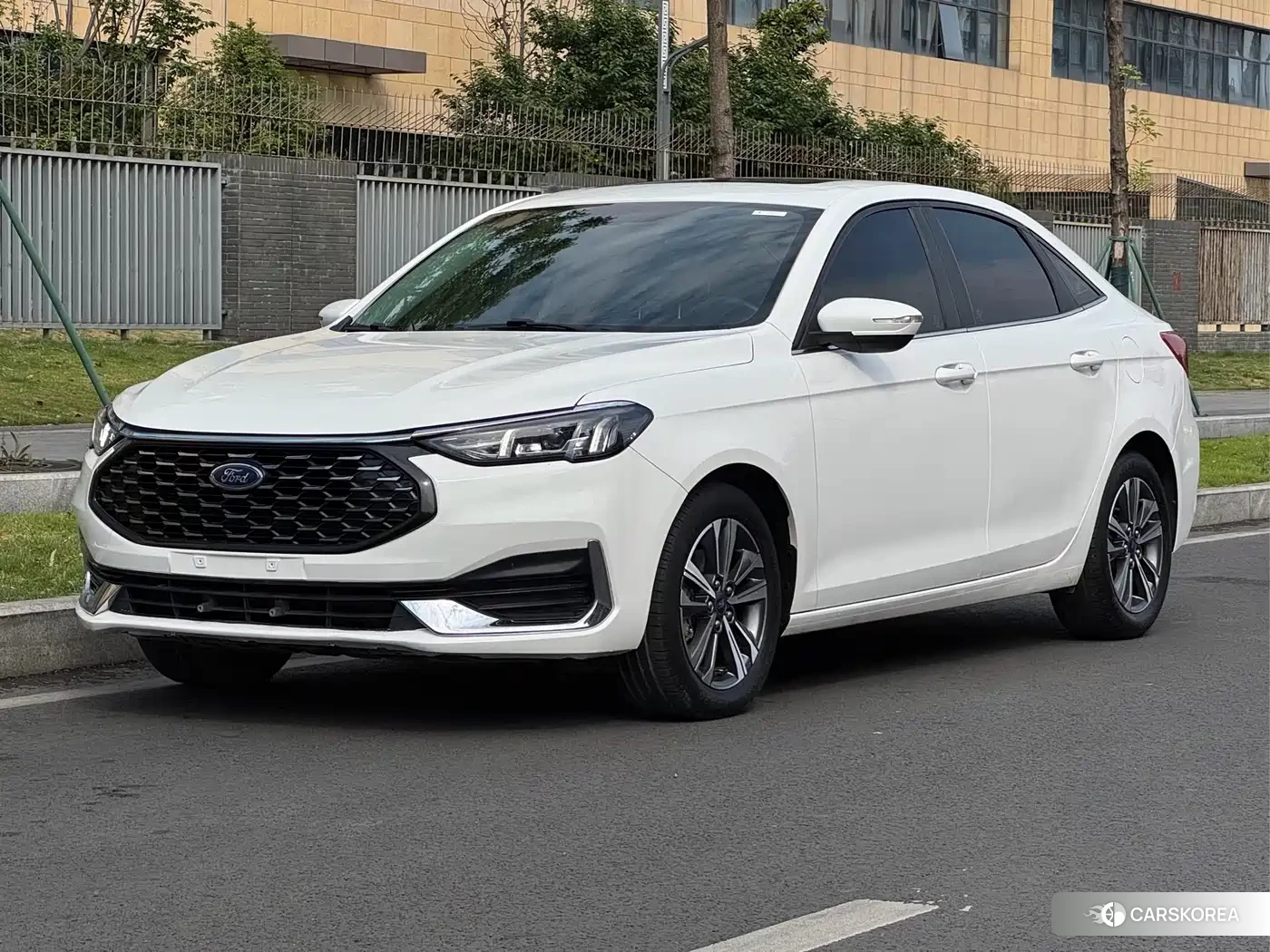 Ford Escort 2022 Белый из Китая, фото 5