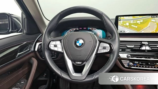 BMW 5 Series (G30) 2023 Черный из Кореи, фото 5