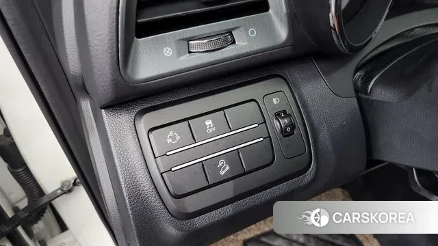 Ssangyong Tivoli Armor 2018 Белый из Кореи, фото 5