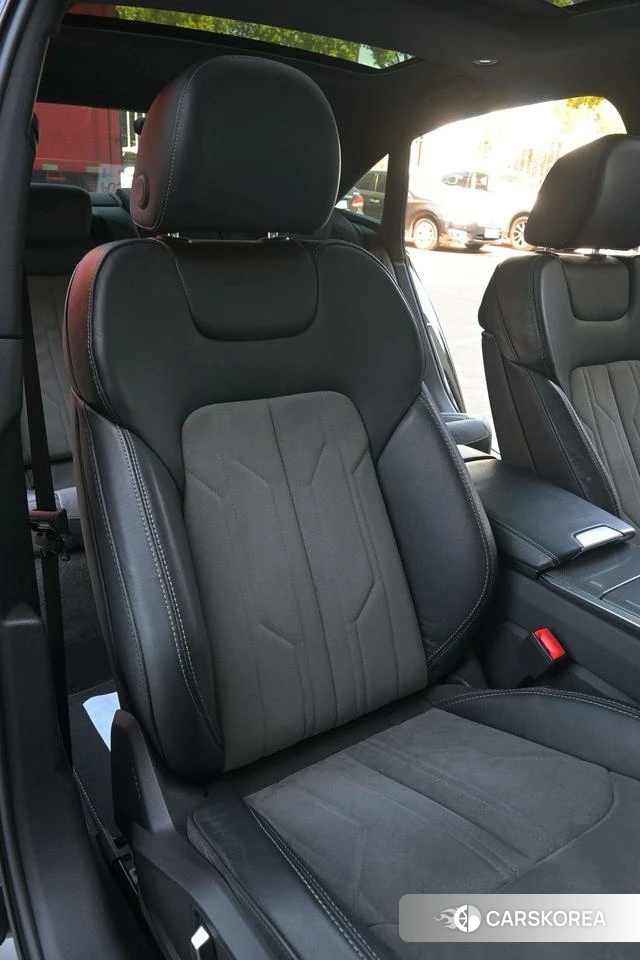 Audi A6L 2022 Черный из Китая, фото 5