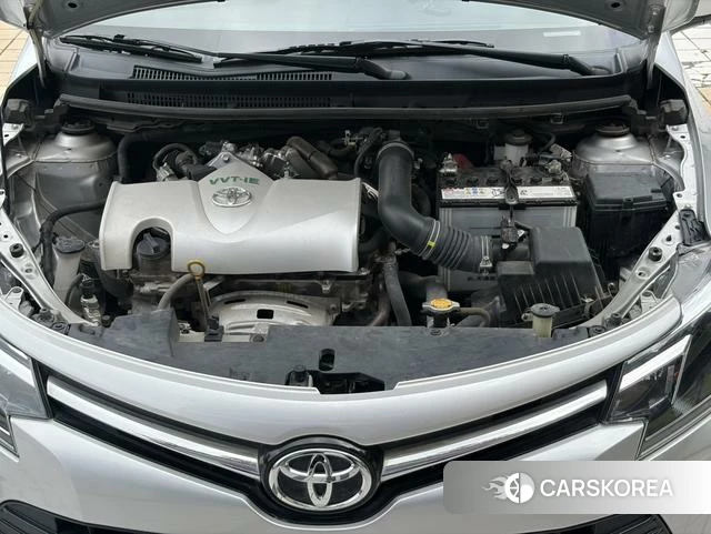 Toyota Vios 2023 Серебристо-серый из Китая, фото 5