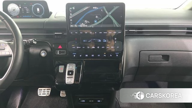 Hyundai Staria 2022 Белый из Кореи, фото 5