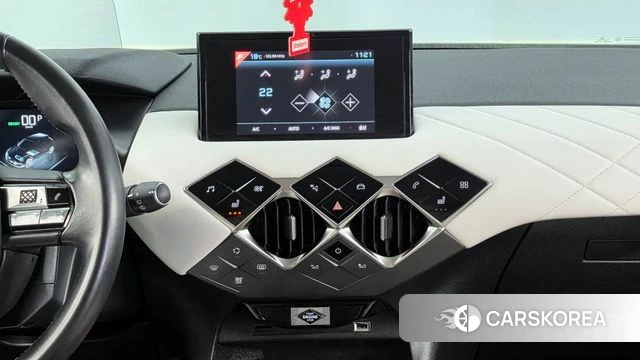 Citroen / DS DS3 Crossback 2021 Белый из Кореи, фото 5