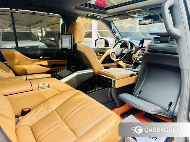 Lexus LX 2024 Черный из Китая, фото 5