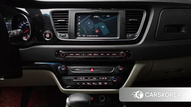 Kia The New Carnival 2018 Белый из Кореи, фото 5
