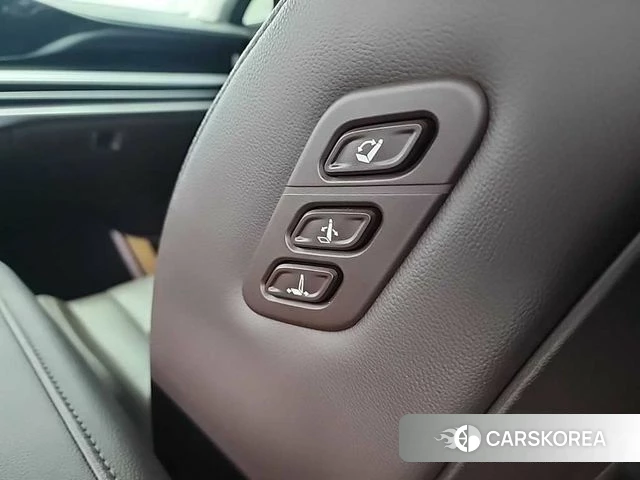 Hyundai Grandeur Hybrid (GN7) 2023 Белый из Кореи, фото 5