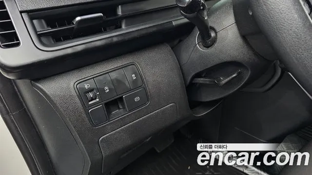 Hyundai Staria 2022 Белый из Кореи, фото 5