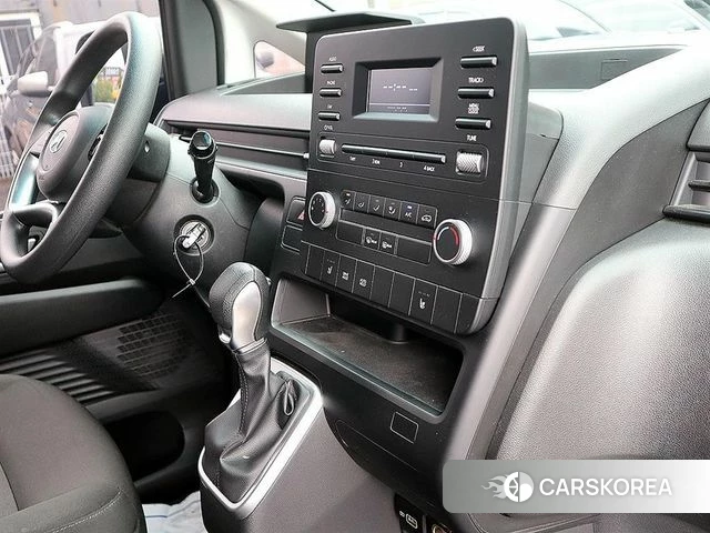Hyundai Staria 2022 Серебряный из Кореи, фото 5