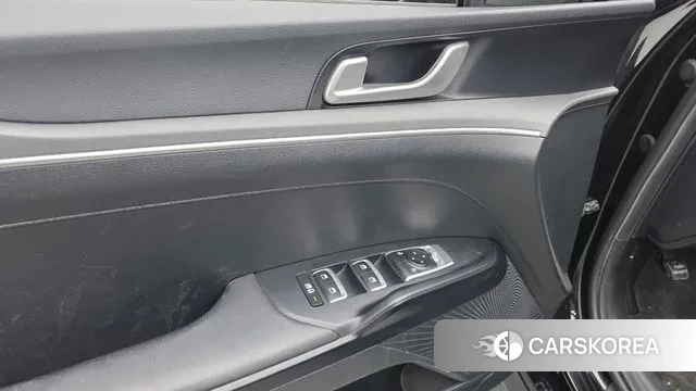 Kia K5 3rd generation 2022 Черный из Кореи, фото 5