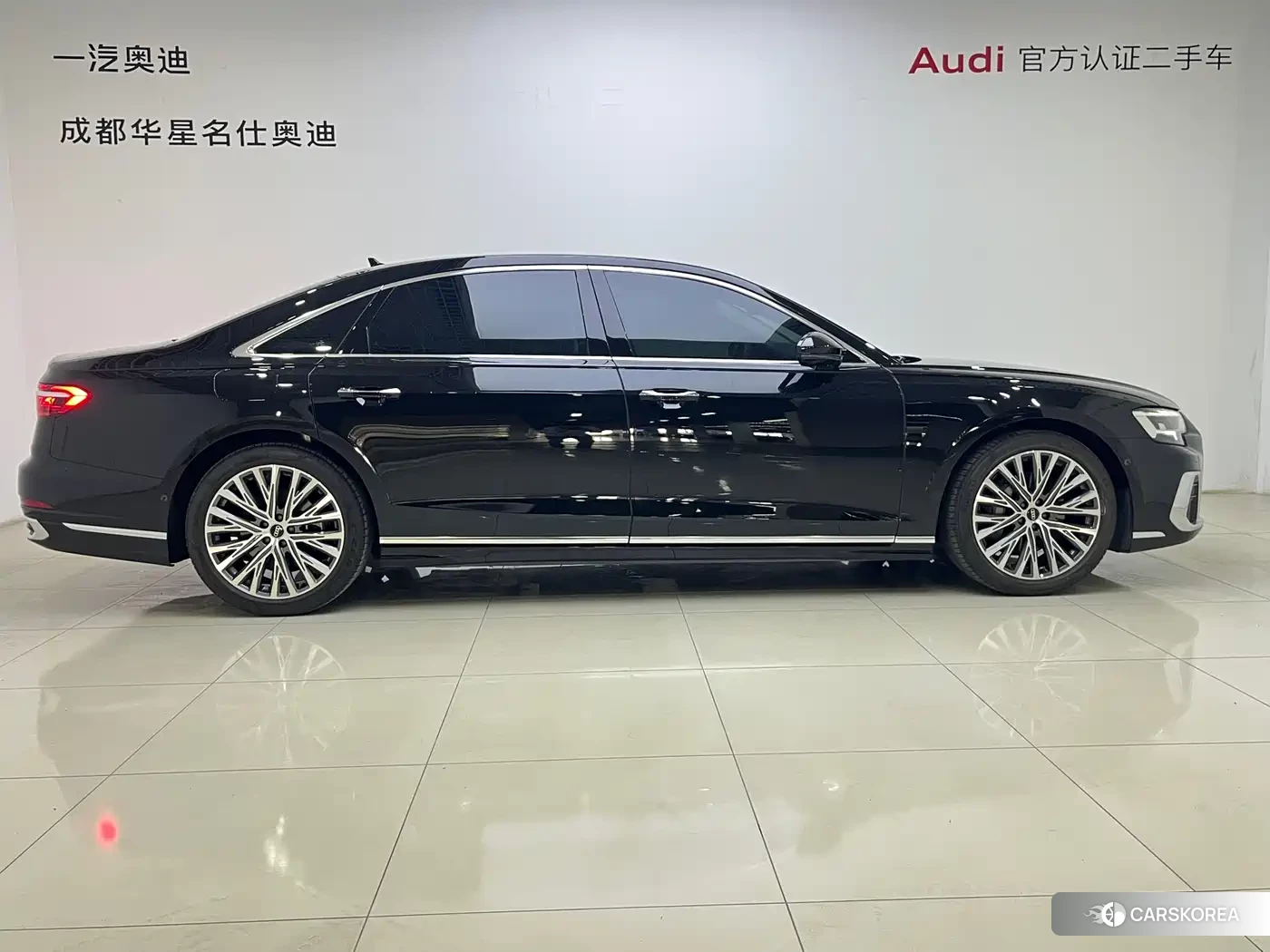 Audi A8 2022 Черный из Китая, фото 5