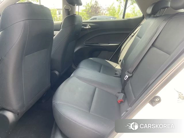 Kia Yi Ran 2021 Белый из Китая, фото 5