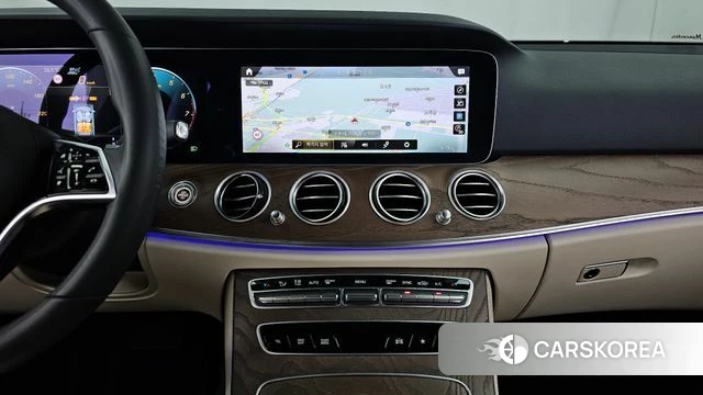 Mercedes-Benz E-Class W213 2021 Белый из Кореи, фото 5