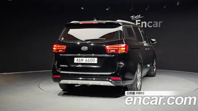 Kia The New Carnival 2019 Черный из Кореи, фото 5