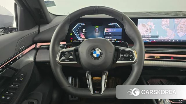 BMW 5 Series (G60) 2024 Серый из Кореи, фото 5