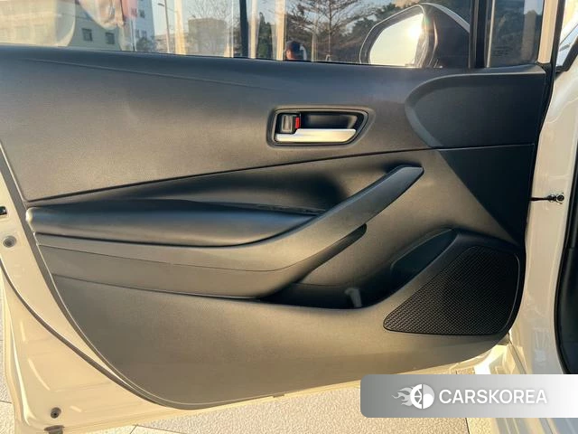 Toyota Corolla 2023 Белый из Китая, фото 5