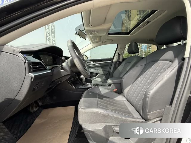 Volkswagen Passat 2025 Черный из Китая, фото 5